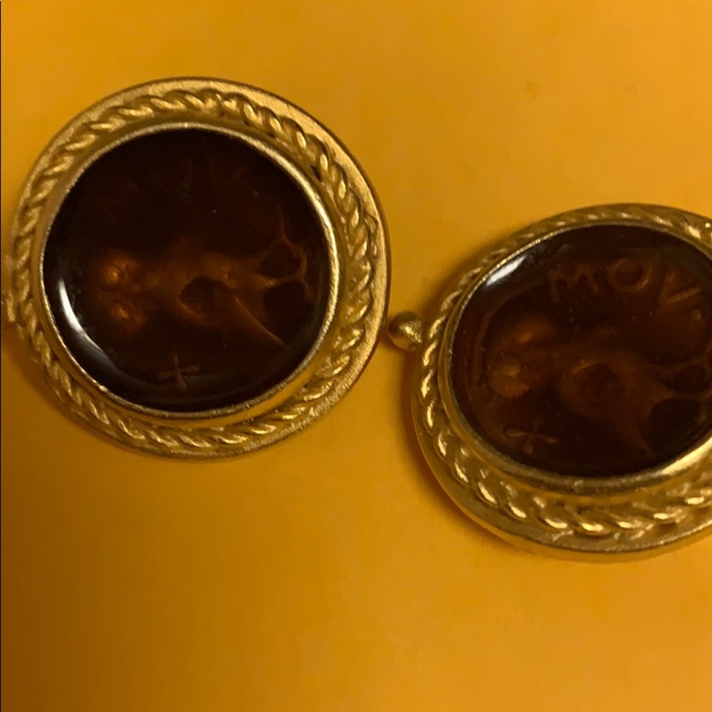 MOV. EARRINGS